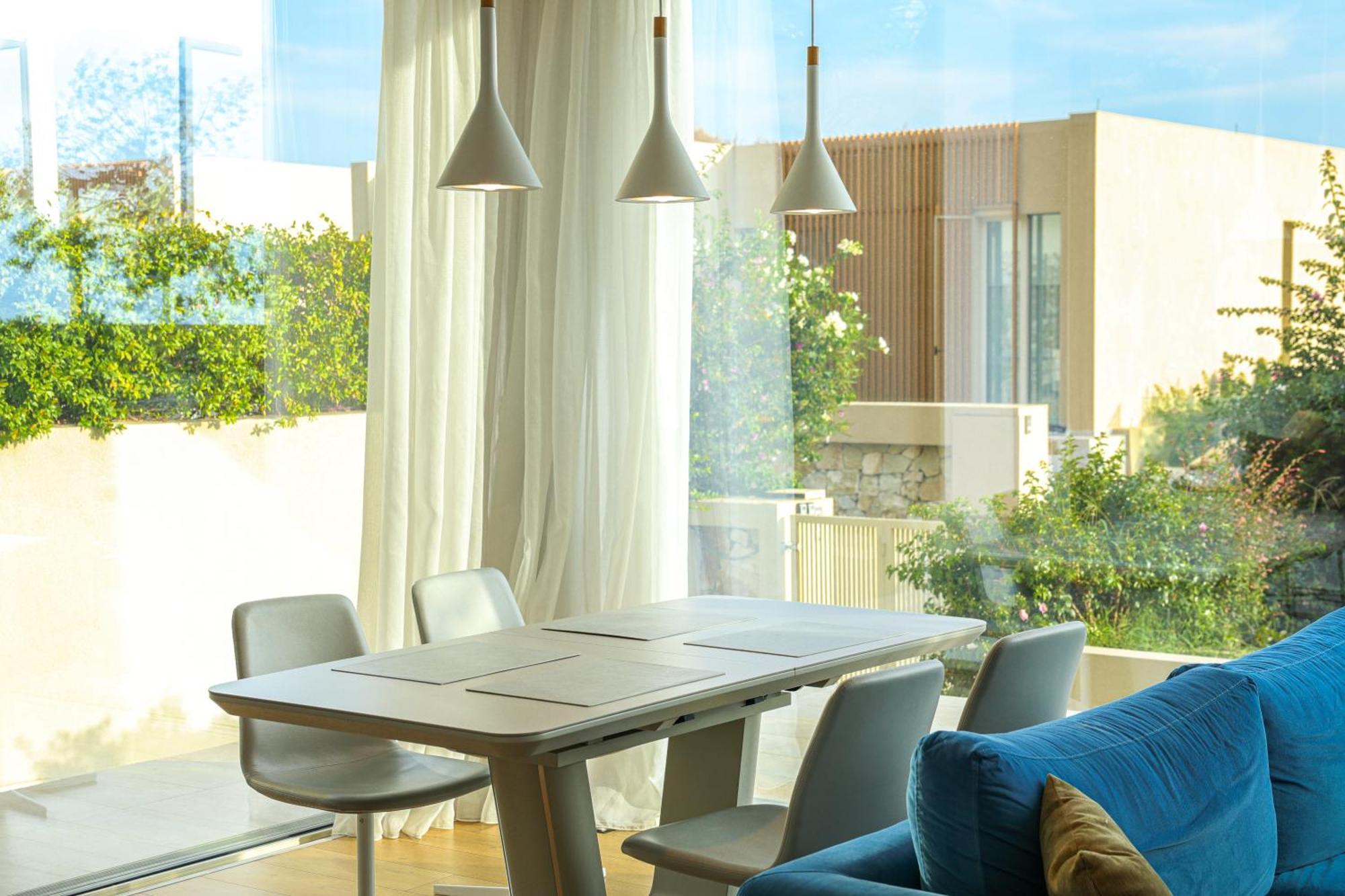 Villa Coast V94 Palasë
